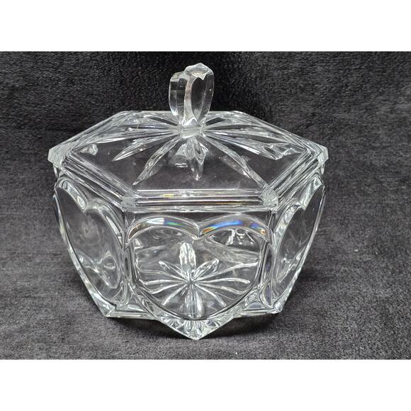 Royal Limited 24% Percent Full Lead Crystal Heart Hexagon Box Candy Dish w. Lid - Picture 3 of 9